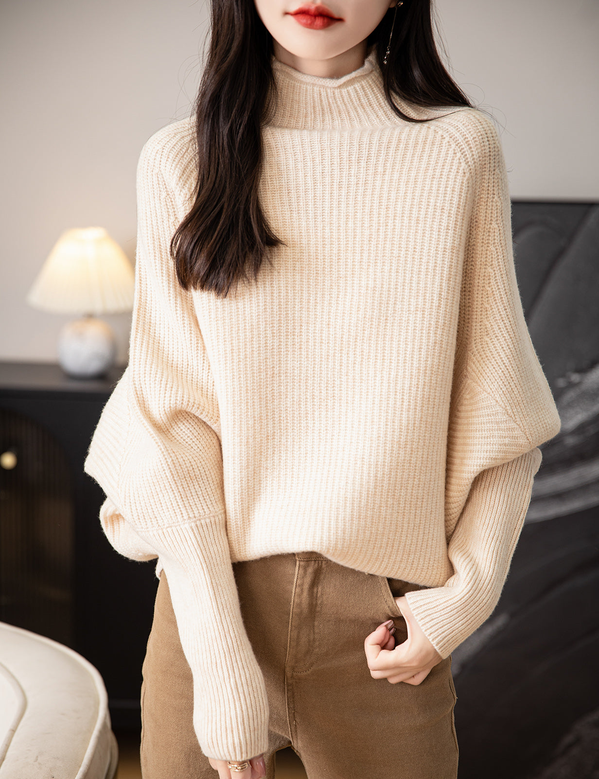 Jasmine Woman Turtleneck Sweater