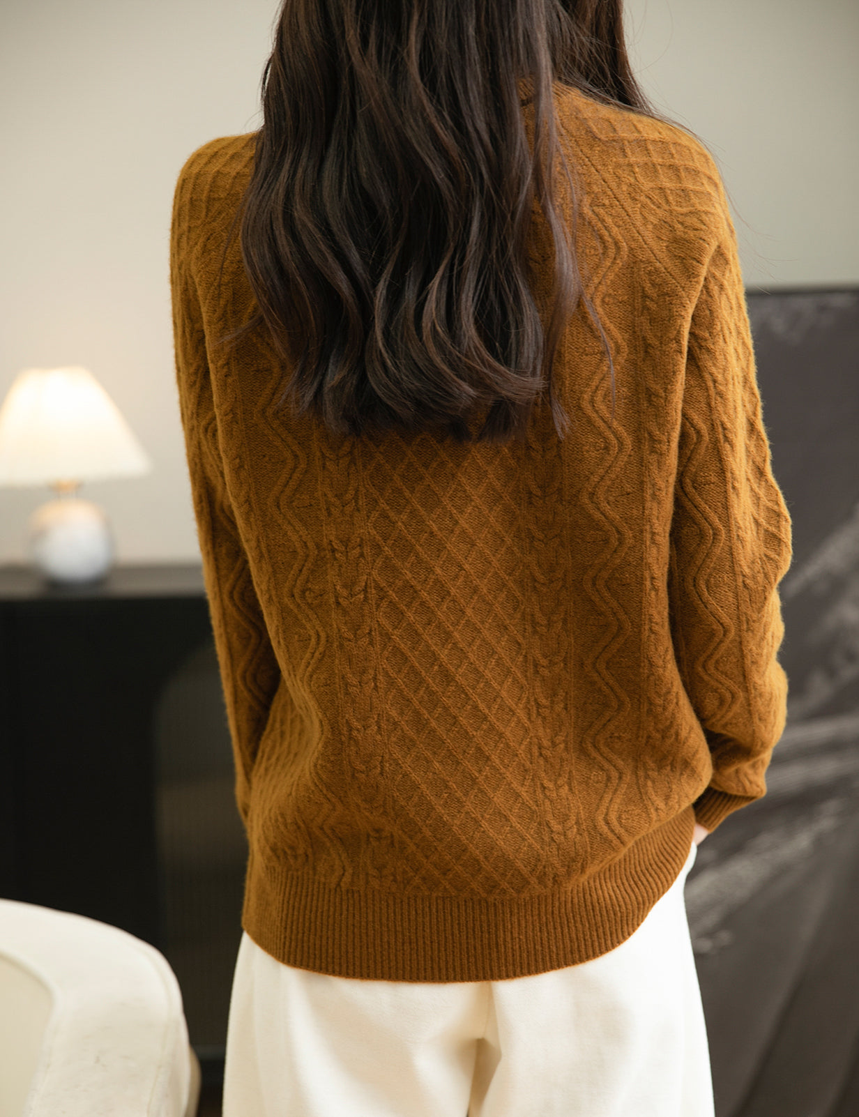 Nicole Woman O Neck Long Sleeve Sweater