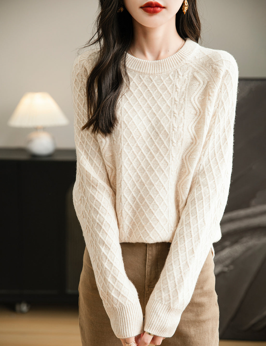 Nicole Woman O Neck Long Sleeve Sweater