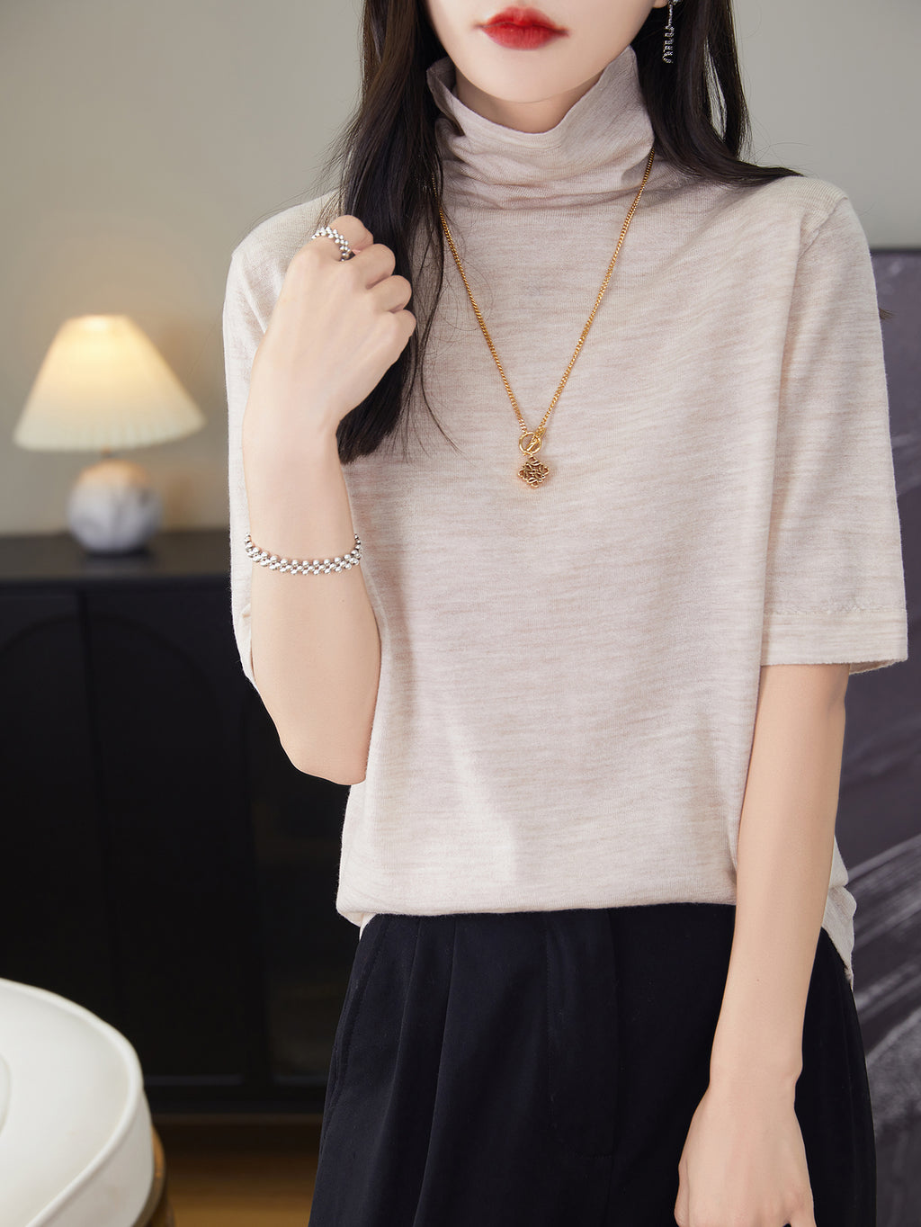 Lydia Woman Turtleneck T-Shirt