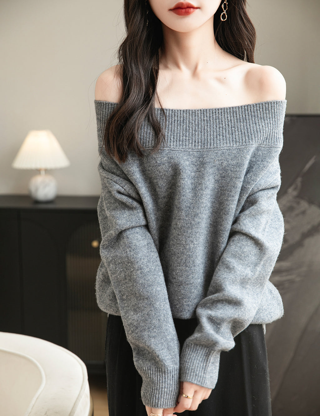 Patsy Woman Off Shoulder Long Sleeve Sweater