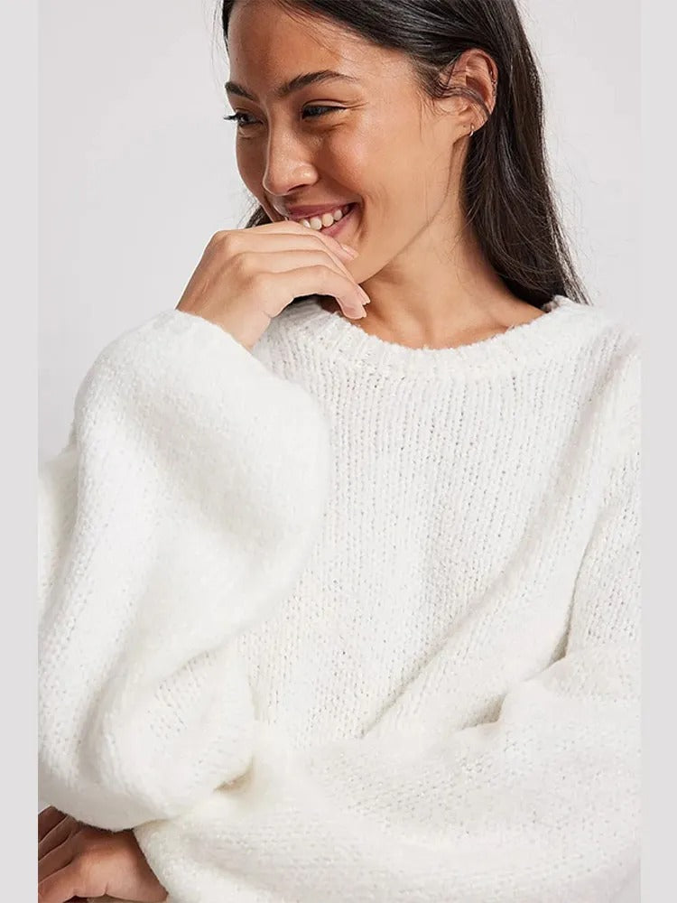 Dana O-neck Back Cut Out Women Sweater