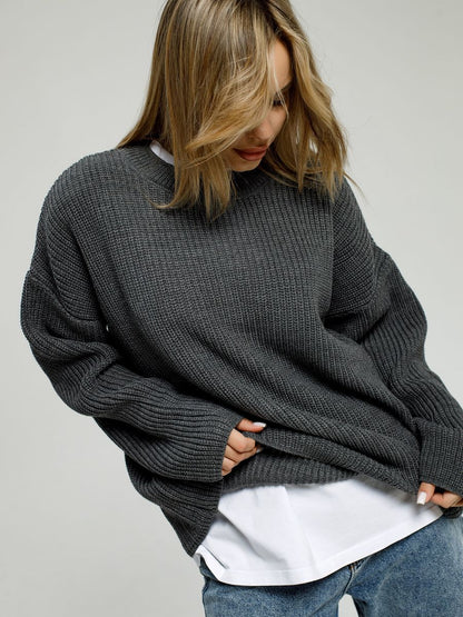 Patricia Woman Solid Color Round Neck Sweater