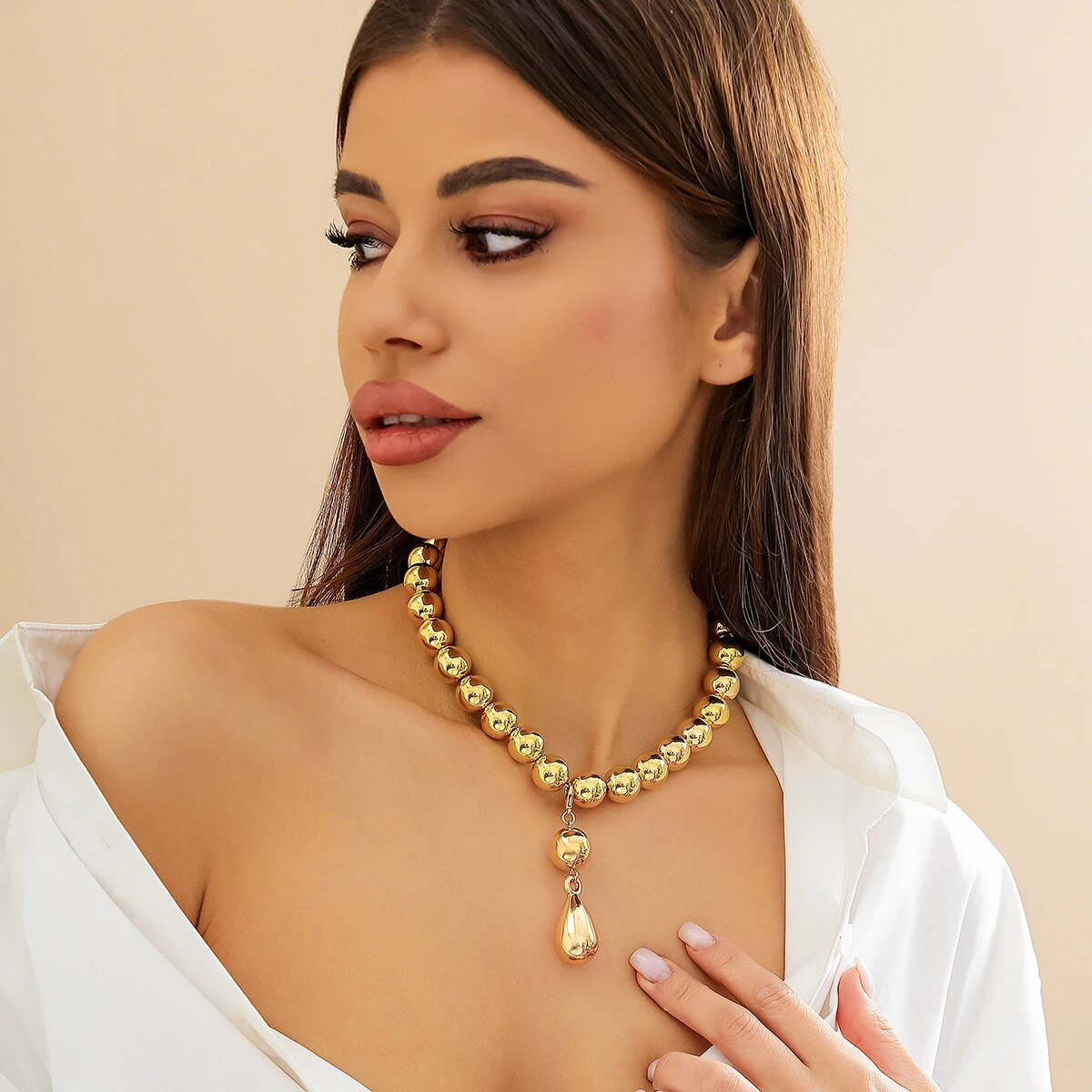 Sandy Big Ball Bead Chain Necklace