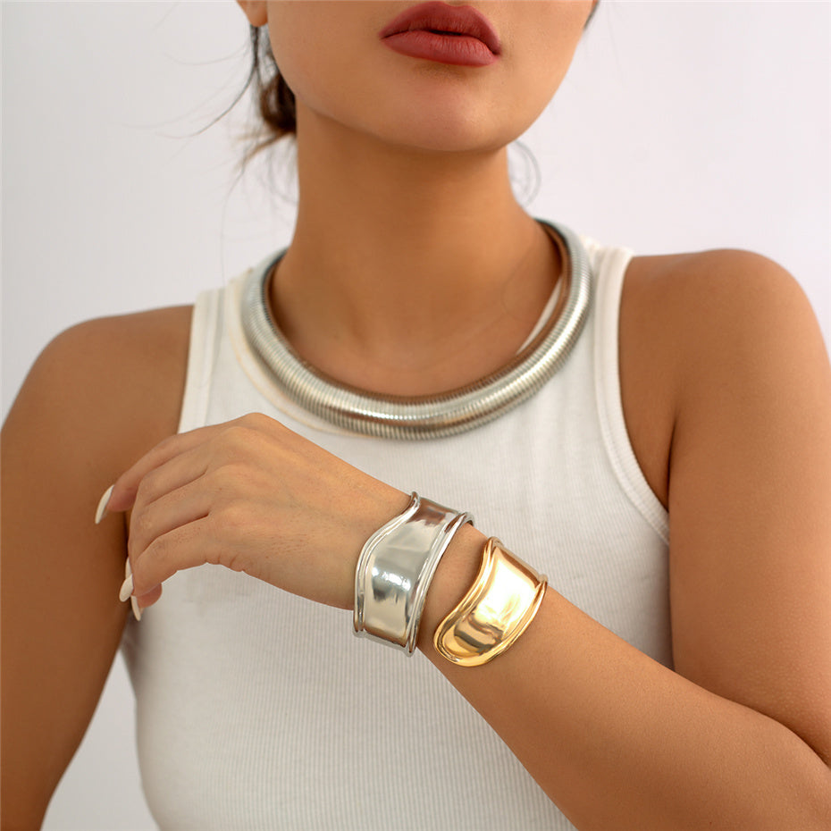 Penelope Exaggerated Heavy Metal Choker Necklace