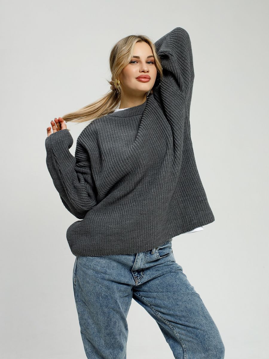 Patricia Woman Solid Color Round Neck Sweater