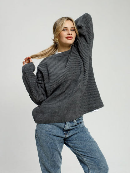 Patricia Woman Solid Color Round Neck Sweater