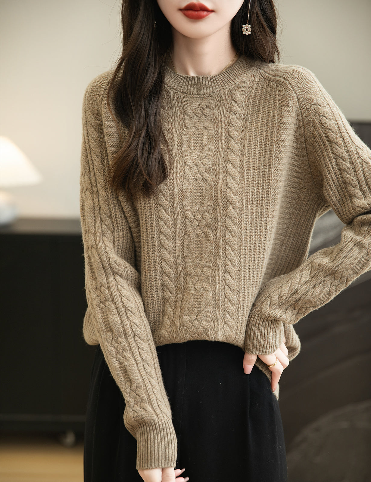 Miranda Woman Wool Crew Neck Sweater