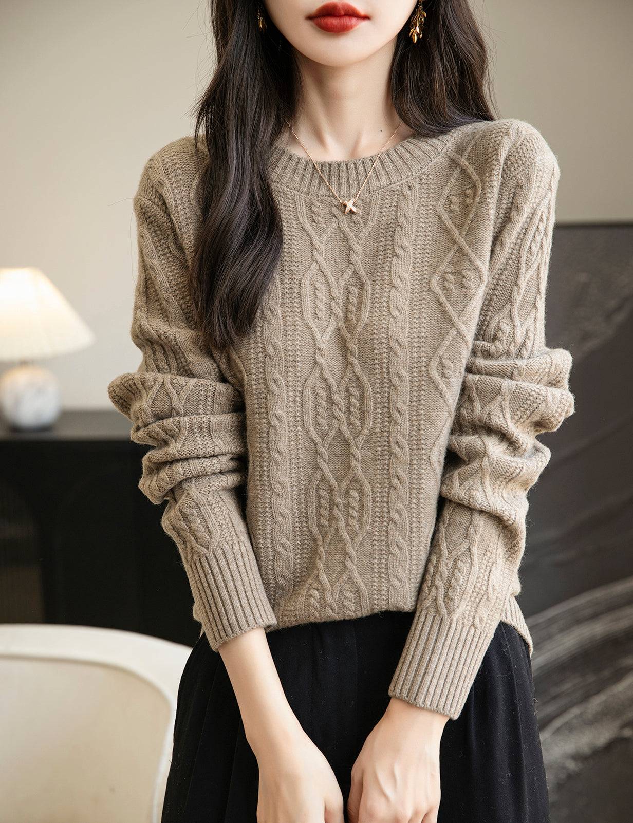 Alexa Woman Long Sleeve O-Neck Sweater