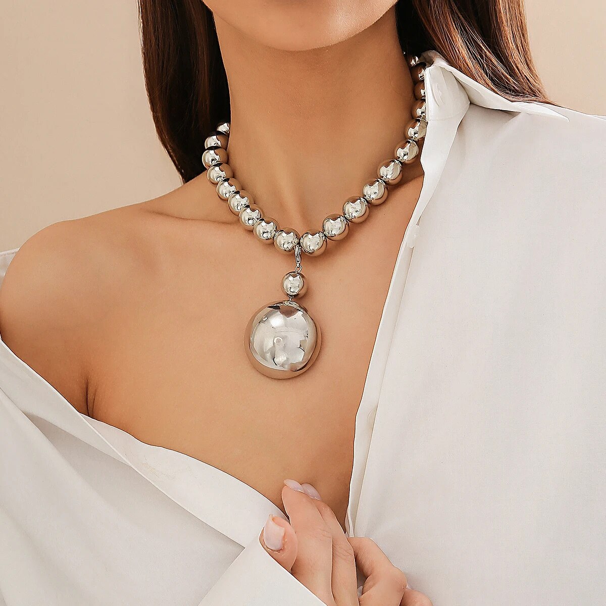 Sandy Big Ball Bead Chain Necklace