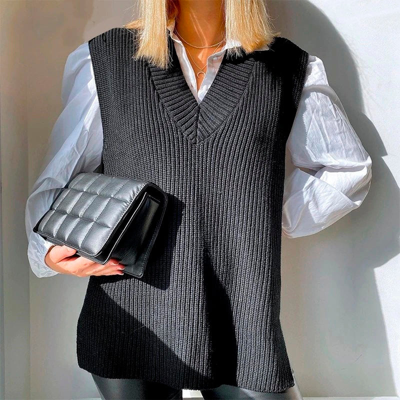 Anna White Sweater Vest Outfit