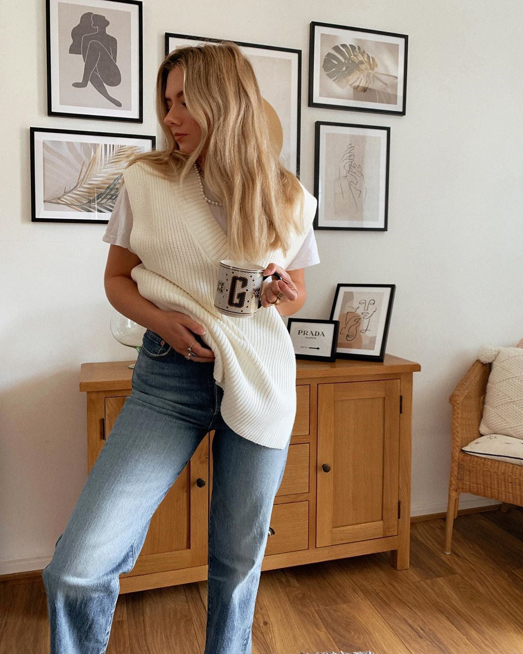 Anna White Sweater Vest Outfit